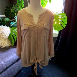 Ellen Tracy khaki tie blouse. Women’s M